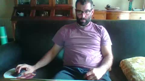 cabesao24 online show from October 4, 2025, 4:27 pm