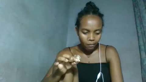 caella98 online show from May 1, 2026, 1:26 pm