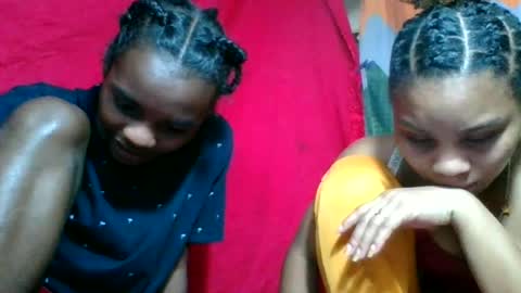 Snapshot of caella98 chatting on June 17, 2026, 9:38 pm caella98 online show from June 17, 2026, 9:38 pm