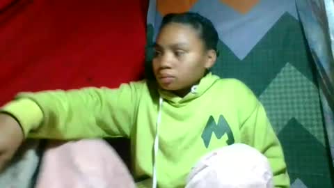 Snapshot of caella98 chatting on June 29, 2026, 2:18 am caella98 online show from June 29, 2026, 2:18 am