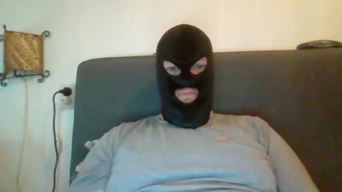 cagegag31 online show from May 15, 2026, 12:01 pm