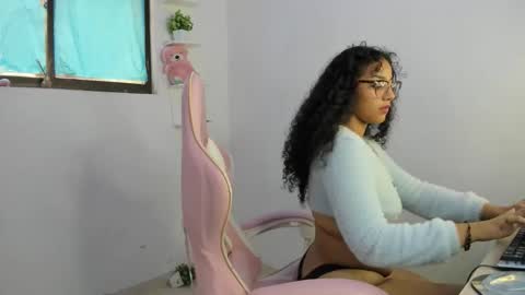 karina online show from October 11, 2025, 4:16 pm