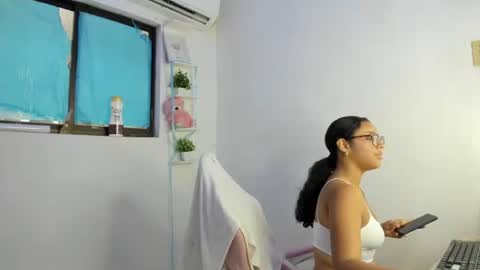 karina online show from October 17, 2025, 7:38 pm