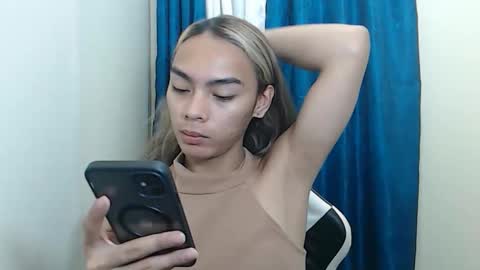 caitessa_bellemoir online show from March 22, 2026, 8:45 pm