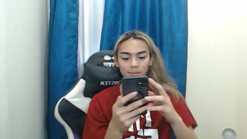 caitessa_bellemoir online show from March 26, 2026, 8:47 pm