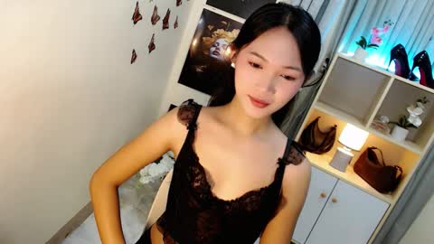 Snapshot of caitlin_x chatting on September 16, 2025, 7:04 pm caitlin online show from September 16, 2025, 7:04 pm