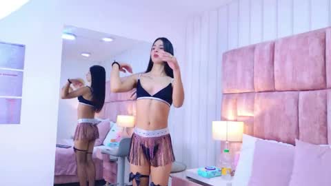 Caitlyn Millerr online show from June 4, 2026, 8:37 pm