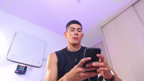 Snapshot of calavalerio chatting on July 17, 2026, 2:51 am Valerio online show from July 17, 2026, 2:51 am