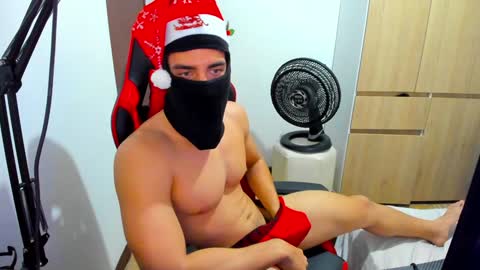 calihotcaliente27 online show from December 16, 2024, 1:11 pm