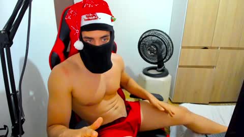 calihotcaliente27 online show from December 16, 2024, 4:16 pm