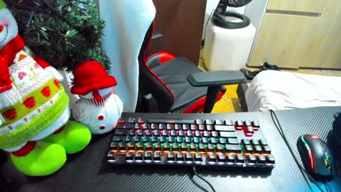 calihotcaliente27 online show from December 31, 2024, 10:26 am