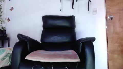 Snapshot of calioppe_10 chatting on November 17, 2025, 1:28 pm Calioppe 10 online show from November 17, 2025, 1:28 pm