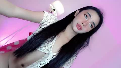 Snapshot of call_me_nina chatting on May 12, 2026, 4:31 am call_me_nina online show from May 12, 2026, 4:31 am
