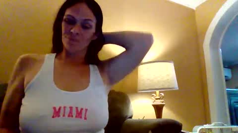 Snapshot of calli_girl420 chatting on April 9, 2026, 2:33 am Calli online show from April 9, 2026, 2:33 am
