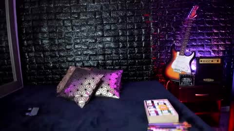 Snapshot of calliope_dark chatting on January 8, 2025, 3:50 pm calliope_dark online show from January 8, 2025, 3:50 pm