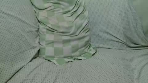 callme_pogs online show from February 25, 2026, 7:18 am