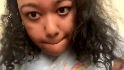 Snapshot of cals9x chatting on December 27, 2024, 6:10 pm camzxoxox online show from December 27, 2024, 6:10 pm