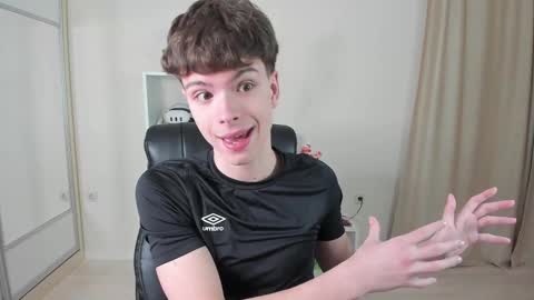 Hey I am Calvin  online show from February 22, 2025, 7:14 pm