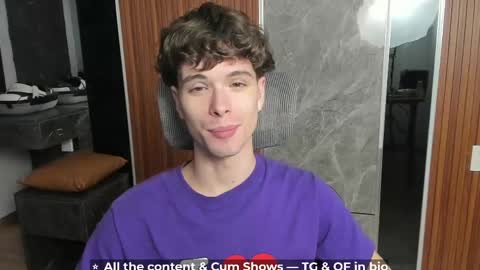 Hey I am Calvin  online show from June 3, 2026, 5:18 pm