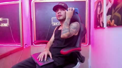 Calvin online show from September 30, 2025, 4:06 am