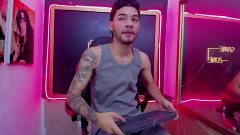 Calvin online show from October 14, 2025, 4:02 am