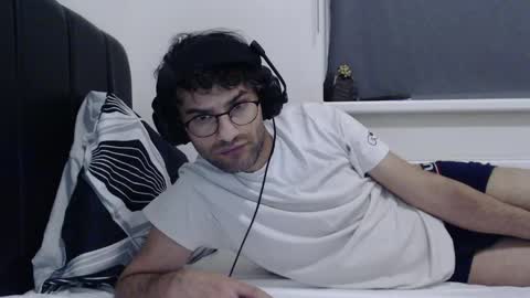 Calvinjohnlad online show from December 25, 2024, 11:53 pm