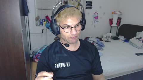 Calvinjohnlad online show from March 8, 2025, 7:09 pm