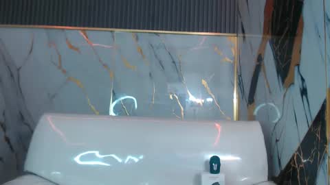 cam_xman online show from December 22, 2025, 4:42 am