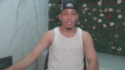 cam_xman online show from May 28, 2026, 4:37 pm
