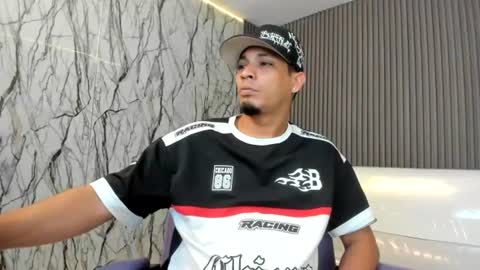 Snapshot of cam_xman chatting on June 16, 2026, 12:24 am cam_xman online show from June 16, 2026, 12:24 am