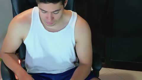 camara110 online show from October 9, 2025, 2:31 am