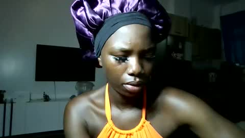 Snapshot of camclit chatting on November 12, 2025, 4:35 am Princess online show from November 12, 2025, 4:35 am