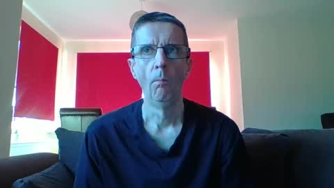 cameraaa online show from November 17, 2025, 2:23 pm