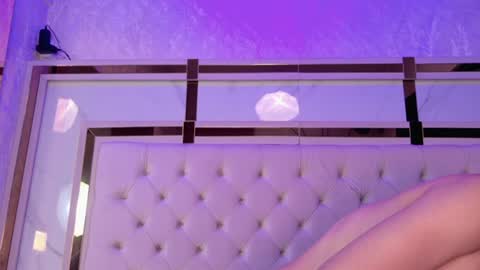 cameron_hearts online show from June 20, 2026, 12:19 pm