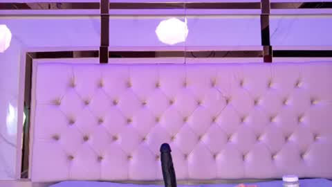 cameron_hearts online show from July 11, 2026, 12:19 pm