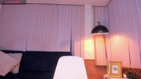 Camila cruz online show from February 1, 2025, 11:37 pm