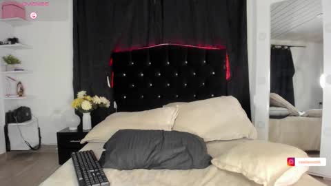 Camila cruz online show from October 21, 2025, 9:59 pm