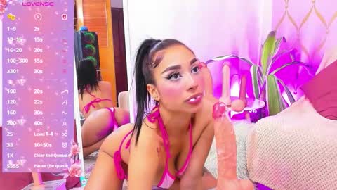 Camila online show from October 23, 2025, 2:11 am