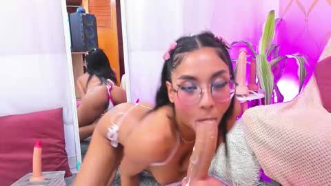 Snapshot of cami_evanns chatting on February 28, 2026, 5:19 am Camila online show from February 28, 2026, 5:19 am