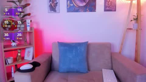 cami_velvet online show from October 20, 2025, 1:55 pm