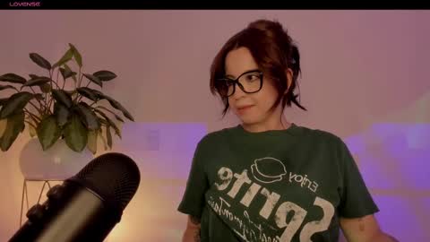 camila   online show from March 7, 2025, 6:11 pm