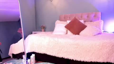 Cami online show from May 1, 2026, 4:17 am