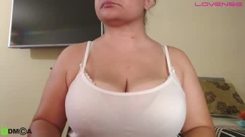 Camila  online show from September 20, 2025, 12:44 am