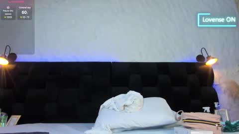 Snapshot of camila__gomez_ chatting on December 3, 2025, 12:25 pm camila__gomez_ online show from December 3, 2025, 12:25 pm