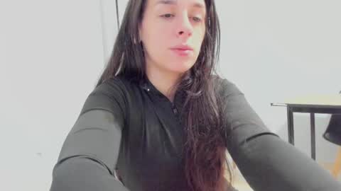 Cami online show from October 1, 2025, 6:52 am