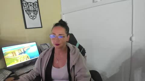 camila_bj online show from May 13, 2026, 4:54 am