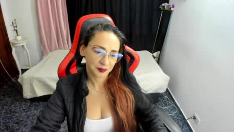 camila_bj online show from June 1, 2026, 2:35 am