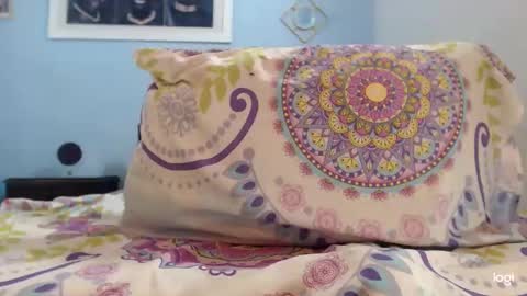 Instagram camila blande1 online show from December 3, 2024, 7:55 pm