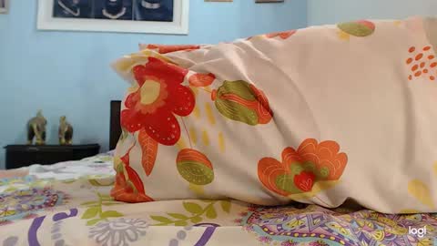 Instagram camila blande1 online show from January 30, 2025, 9:14 pm