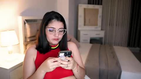Camila buitrago online show from October 7, 2025, 2:42 am